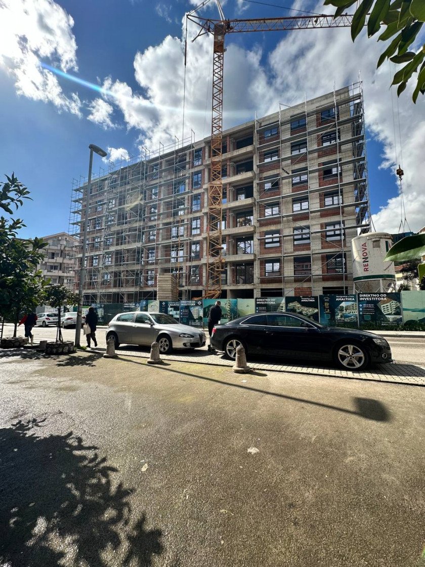 Prostran stan 51,8 m² u Budvi (Rozino) – 1 spavaća soba, novogradnja Ganimed